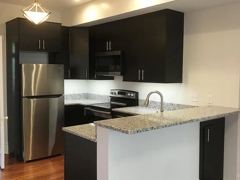 3007 Sidney St #2 — Photo 10