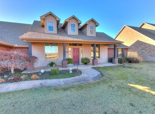 6203 N Stinchcomb Ave, Oklahoma City, OK 73132