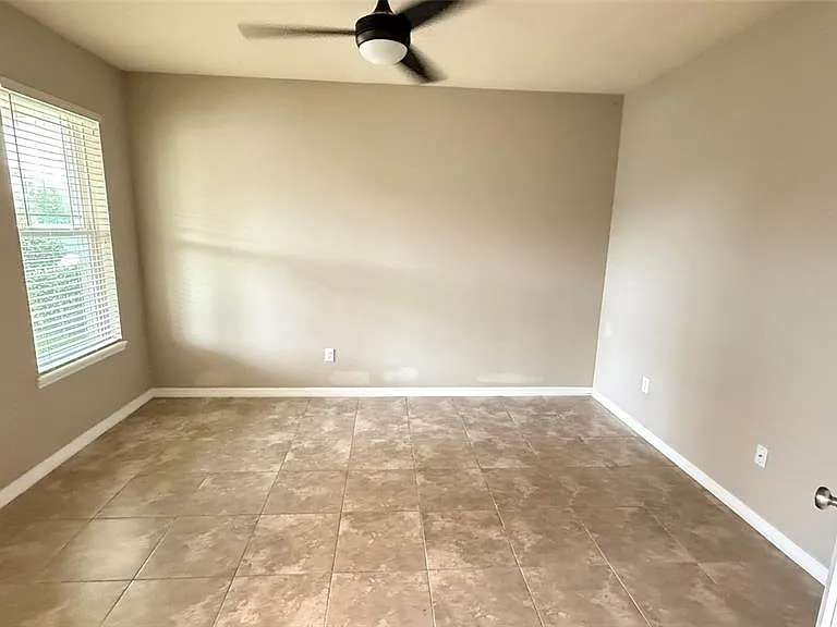 32612 Harmony Oaks Dr — Photo 11