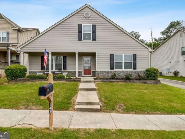 147 Muscogee Dr, Hoschton, GA 30548