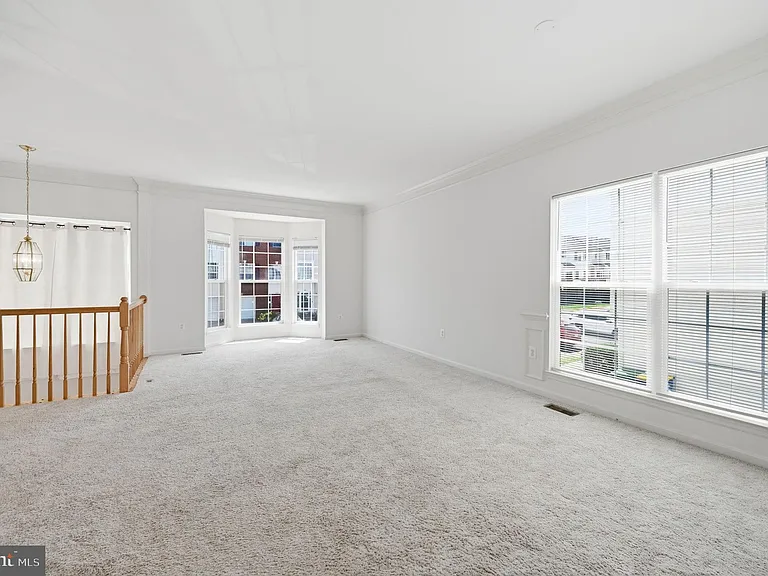110 Chesterbrook Ct — Photo 7