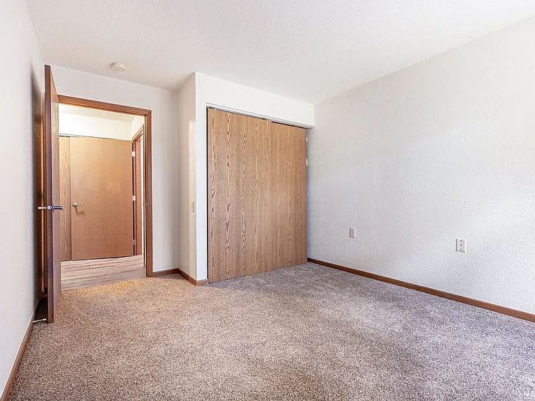 Clearwater River Apartments — Photo 10