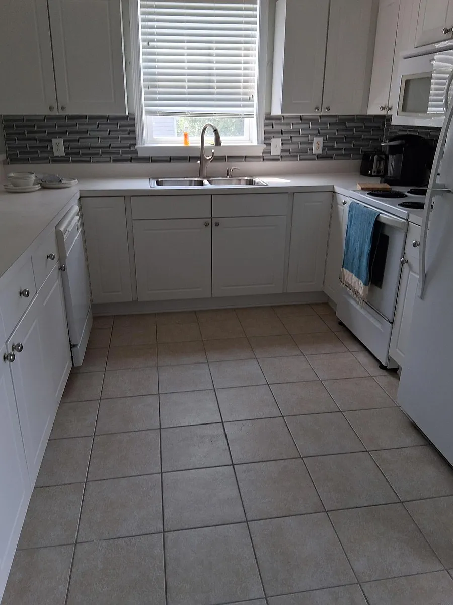 Building Photo - 6253 Catalina Dr #124