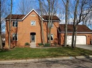 1569 Kensington Ln, Lancaster, OH 43130