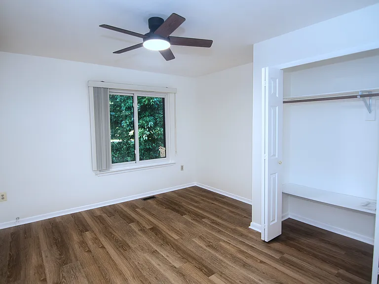 252 Hampshire Dr #252 — Photo 11