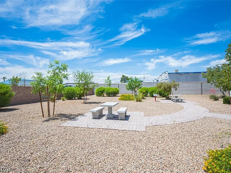 2715 Amazing Meadows Ave #1182 — Photo 39