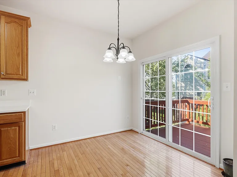 25828 Kirkwood Sq — Photo 13
