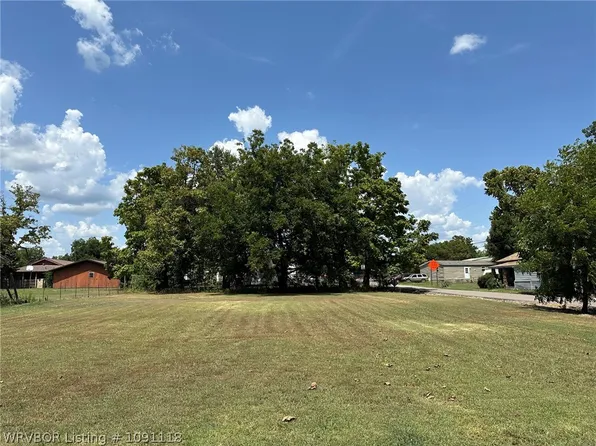 Carter Ave, Mulberry, AR 72947