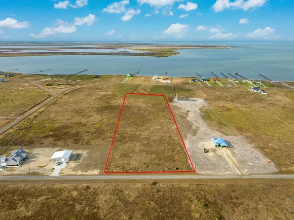 201 Trout Side Way, Rockport, TX 78382