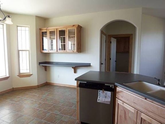 2nd image of 428 Foxtail Ln
