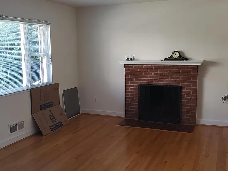 800 N Woodrow St — Photo 6