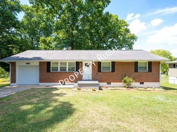 738 Roberta Dr, Rossville, GA 30741