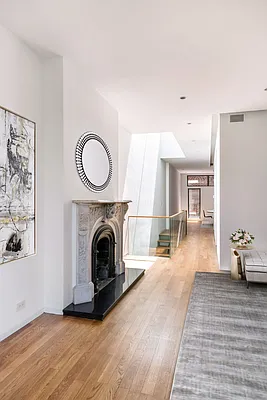 Rented by Compass | media 55