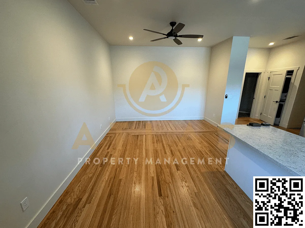 Laurel St - 1237 Laurel St — Photo 1