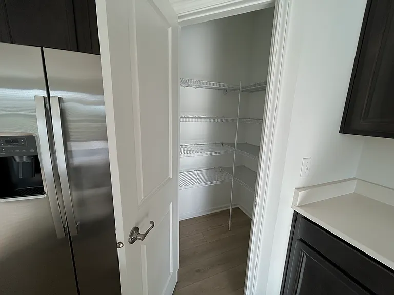 612 Cassia Ct — Photo 10