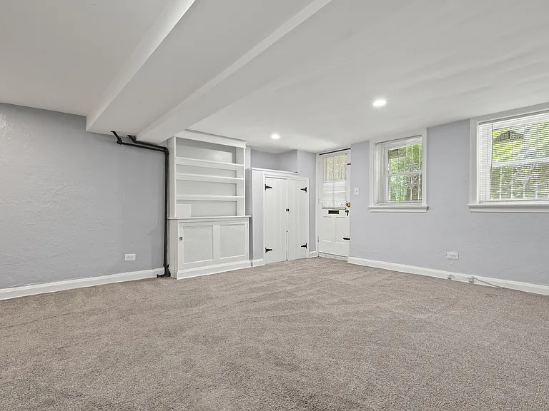 2600 N Longwood St #1 — Photo 22