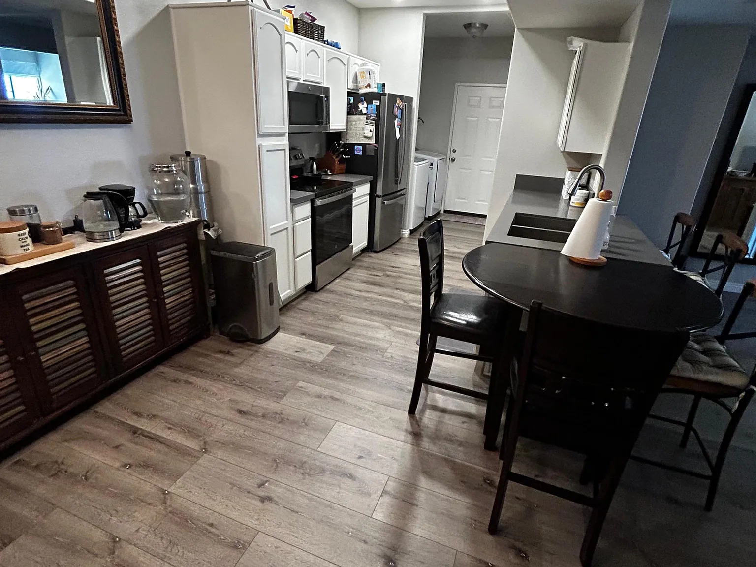 2 bed, 2.0 bath, 1235 sqft, $1,984 — Photo 3