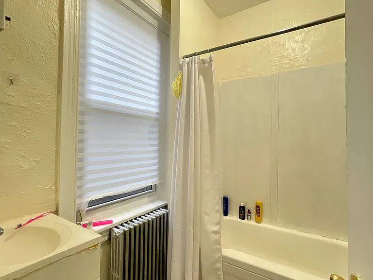 2219 Spring Garden St #2221 — Photo 12