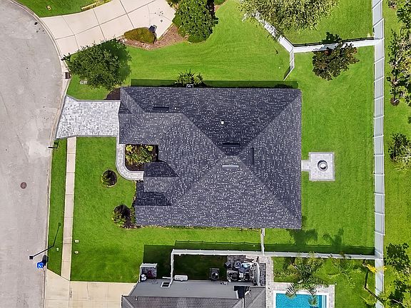 2nd image of 424 Paisley Pl