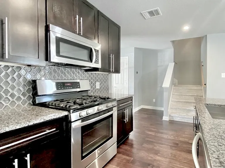 1812 Lost Maples Loop — Photo 3