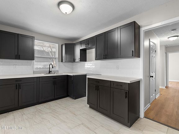 5th image of 1408 W 26TH Street