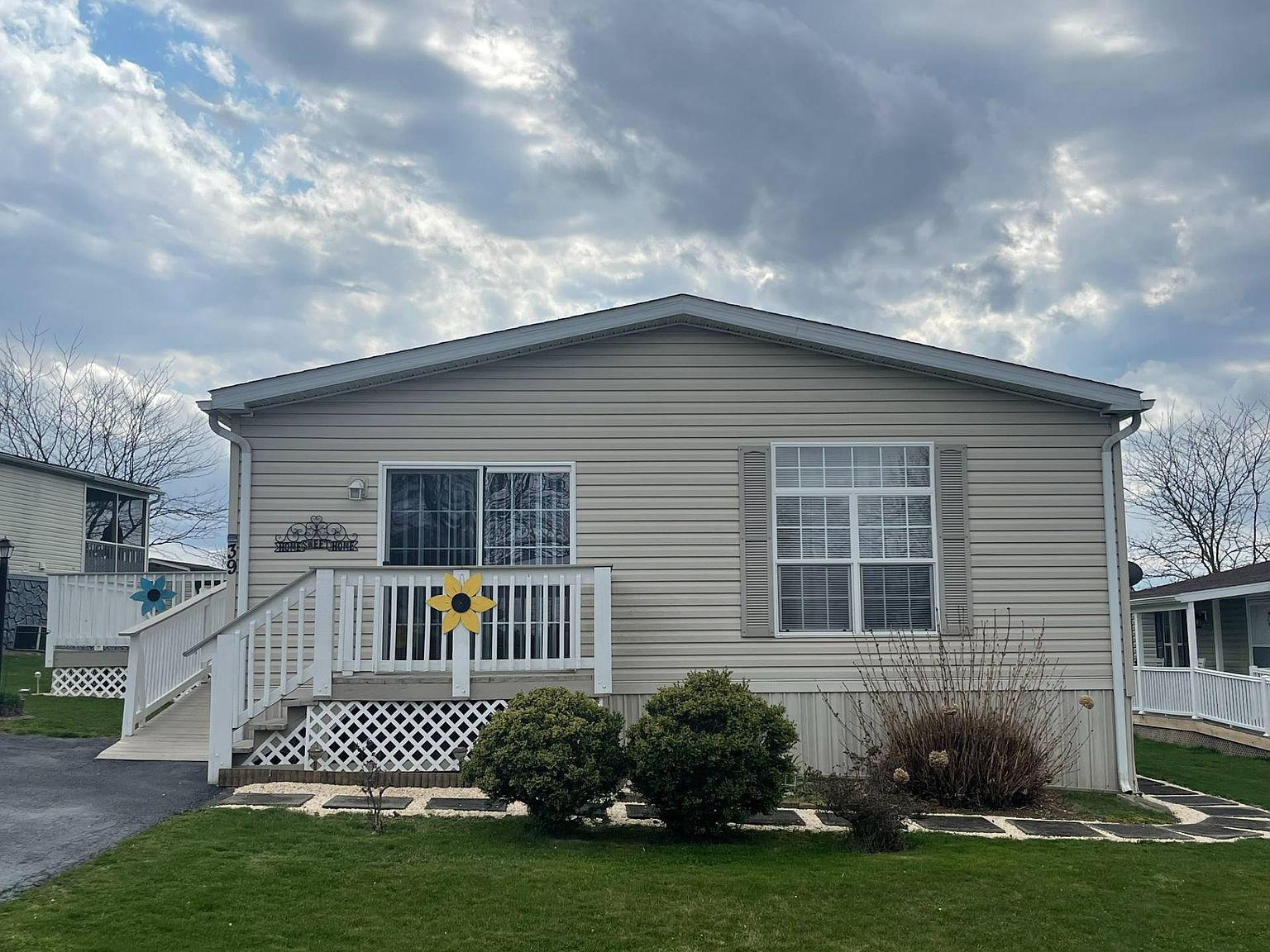 39 Broadwing Dr #122, Hanover, PA 17331 | Zillow