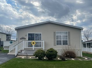 39 Broadwing Dr #122, Hanover, PA 17331