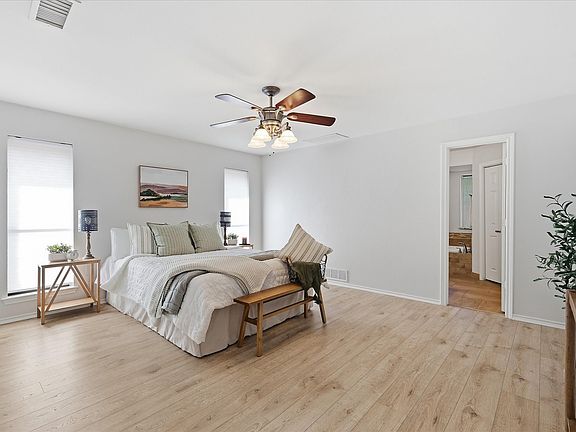 4th image of 1614 Crested Butte Dr