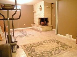4305 Twin Oak Ln, Robbinsdale, MN 55422