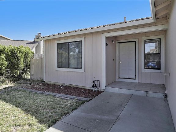 4th image of 808 Scottsdale Dr
