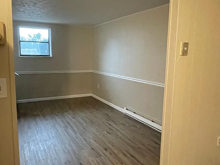 136 Hale Ave #3 — Photo 5