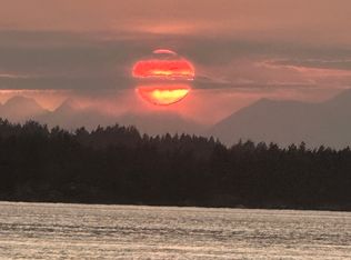 2435 Day Island Blvd W, University Place, WA 98466