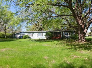 10045 Hickory Hills Rd, Rock Falls, IL 61071
