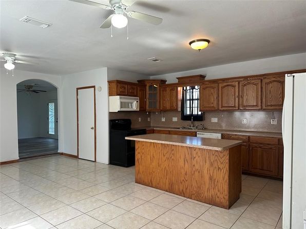 109 Baletka Blvd, Livingston, TX 77351