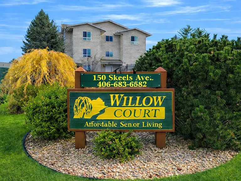 Willow Court — Photo 1