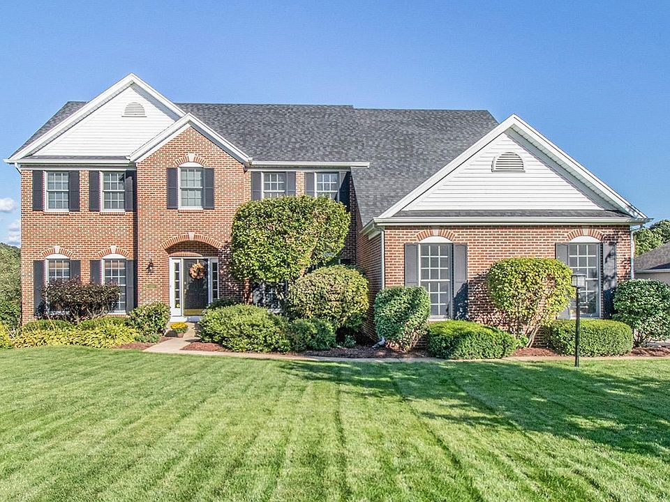 1st image of 51894 Watersedge Ct