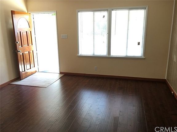 4th image of 1717 W 166th St