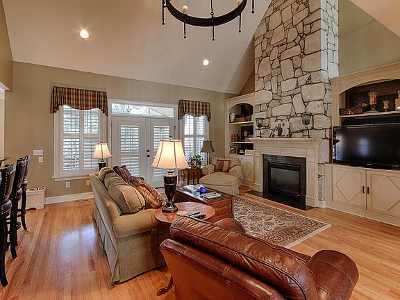 5th image of 1608 Bingham Dr