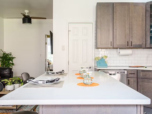 5th image of 680 Humboldt St #2
