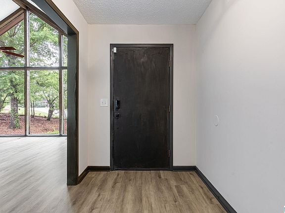 3rd image of 468 Turtle Creek Dr