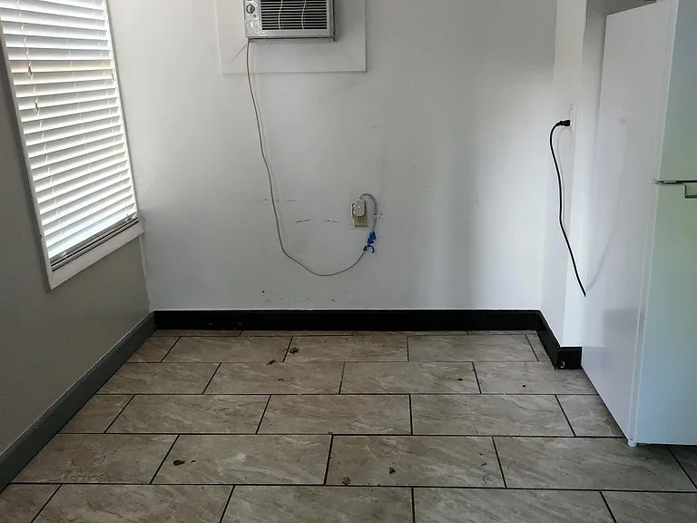 1009 E 23rd Ave #A — Photo 5