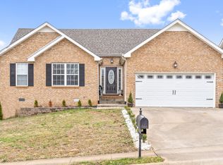 2633 Arthurs Ct, Clarksville, TN 37040