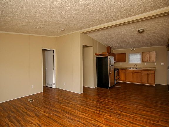 5th image of 219 Creektop Ct