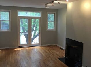 1436 W Huron St #1, Chicago, IL 60642