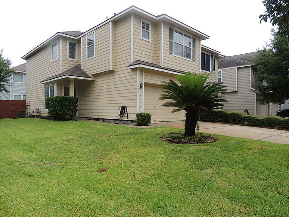 1st image of 16650 Cairngrove Ln