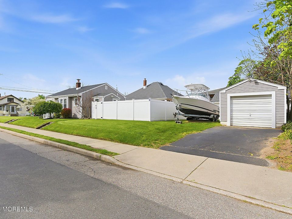 22 Thomas Street, Toms River, NJ 08753 | Zillow