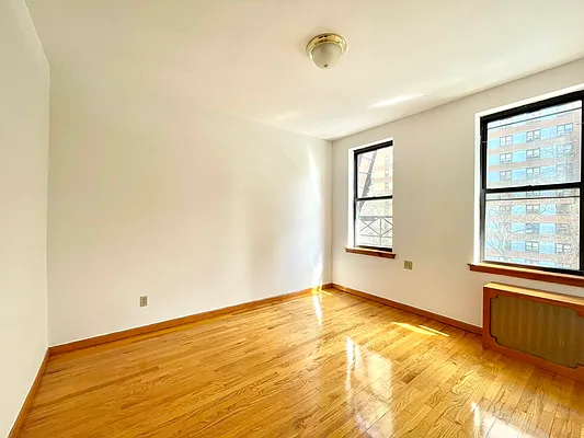 Rented by Compass | media 7