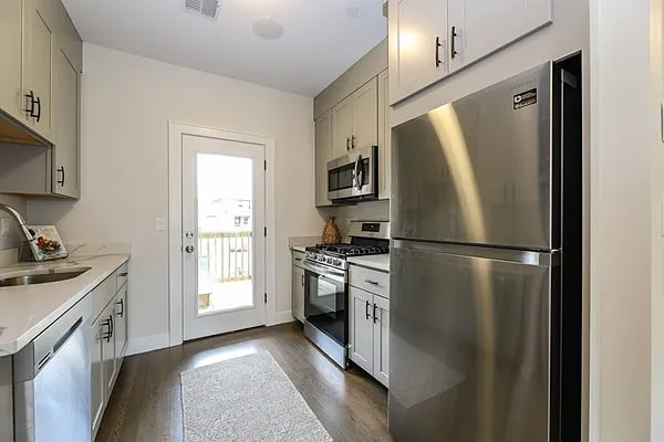 45 Clement Ave #3 — Photo 11