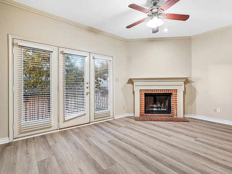2408 Enfield Rd #211 — Photo 35