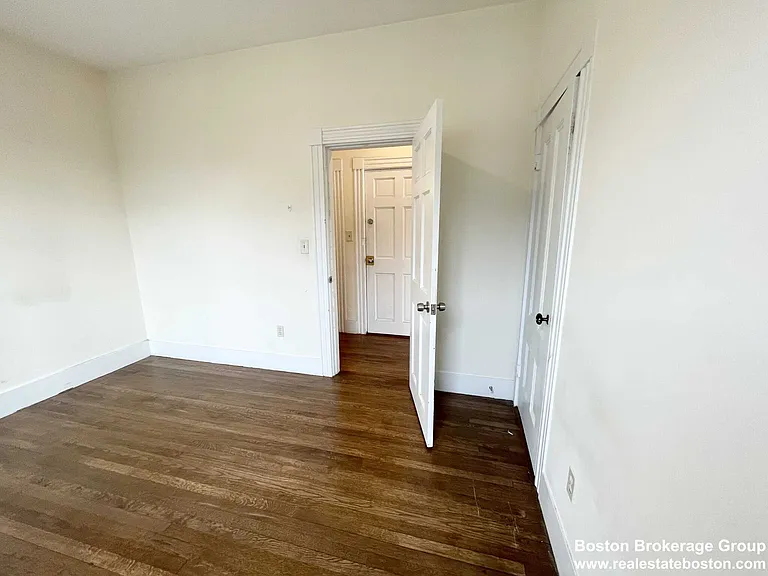 Buttonwood St — Photo 6
